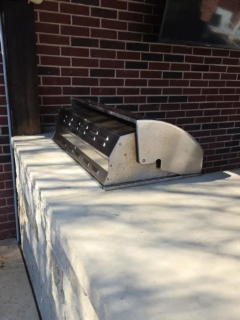 BBQ grill cleaning and restoration by Texas Grill Clean