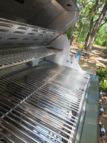 BBQ grill cleaned and restored in Dallas-Fort Worth